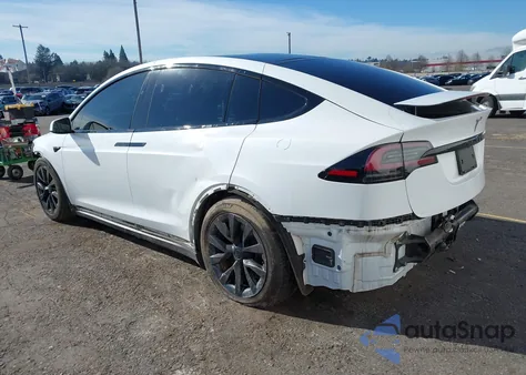 2022 Tesla Model X Dual Motor All-Wheel Drive z USA, uszkodzony, nr VIN 7SAXCBE50NF362668